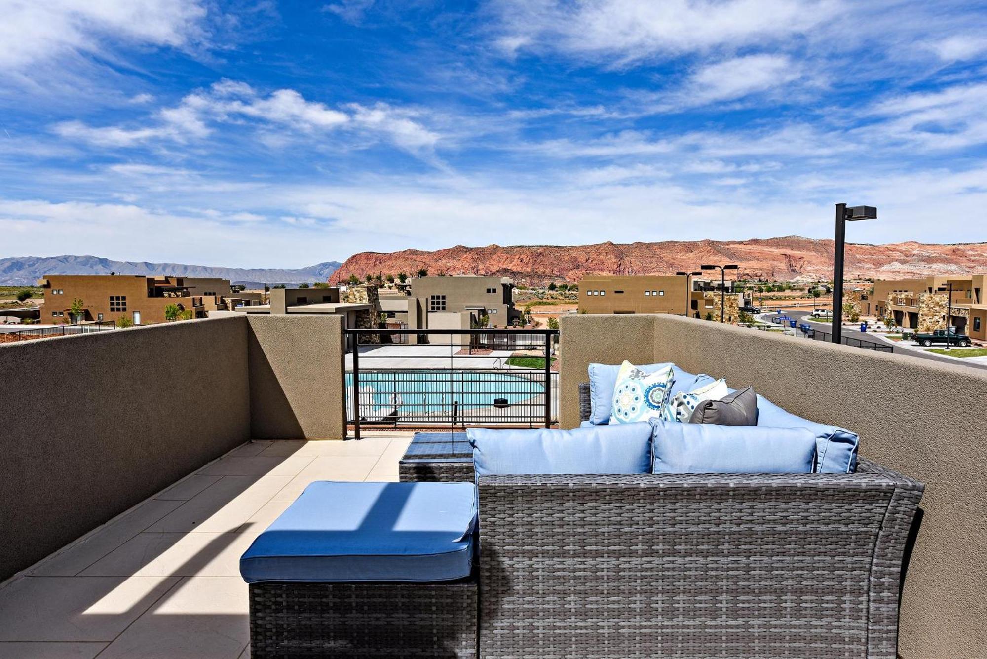 The View At The Escapes St. George Exterior foto